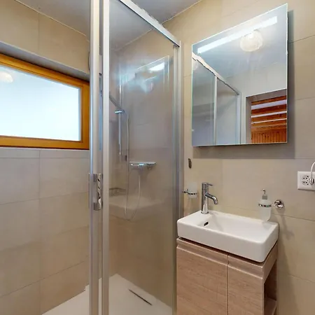 Appartamento Flat With Panoramic View, Bèla Yoûva #1